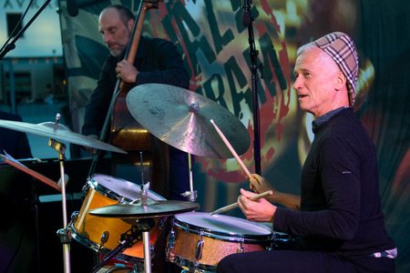 Lori Williams & Band 17.7 (6)